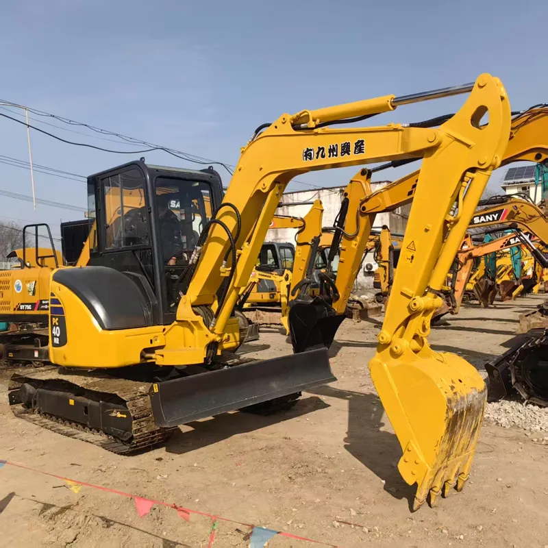 二手小松40挖掘机