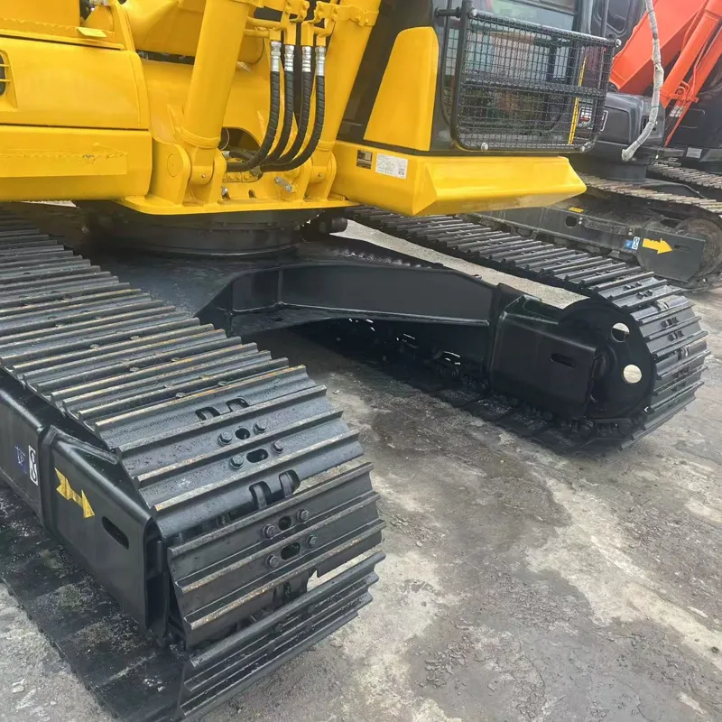 二手小松130-7挖掘机