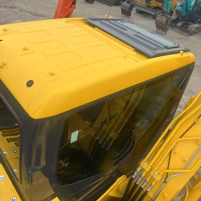 二手小松130-7挖掘机