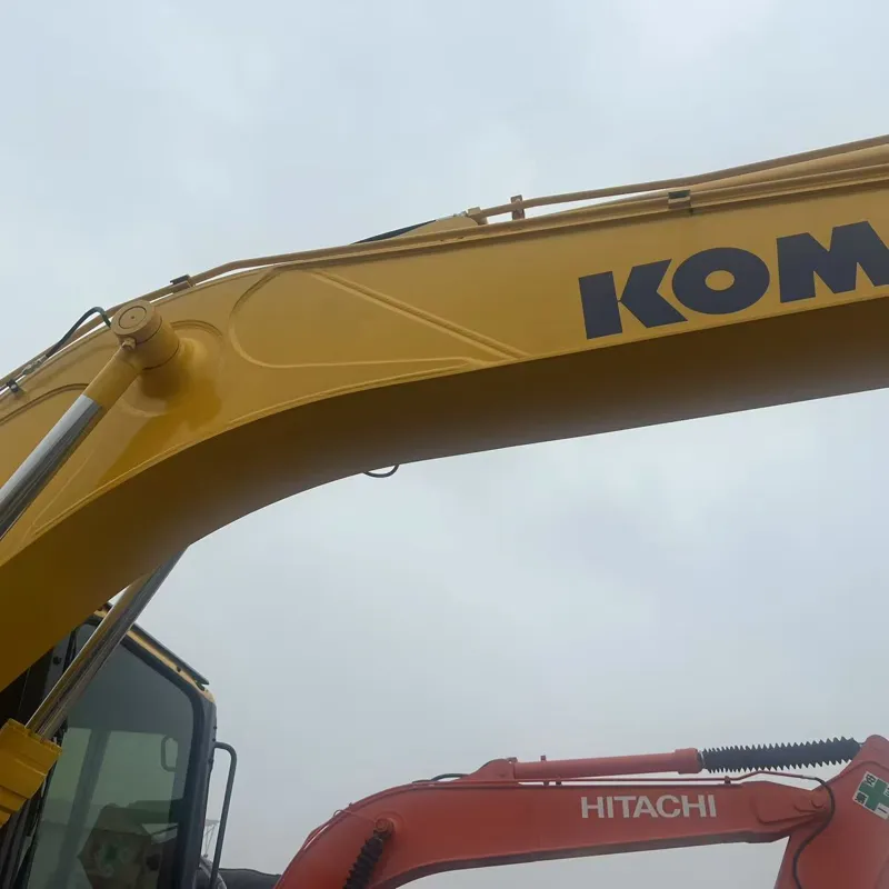 二手小松130-7挖掘机