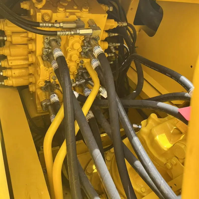 二手小松240挖掘机