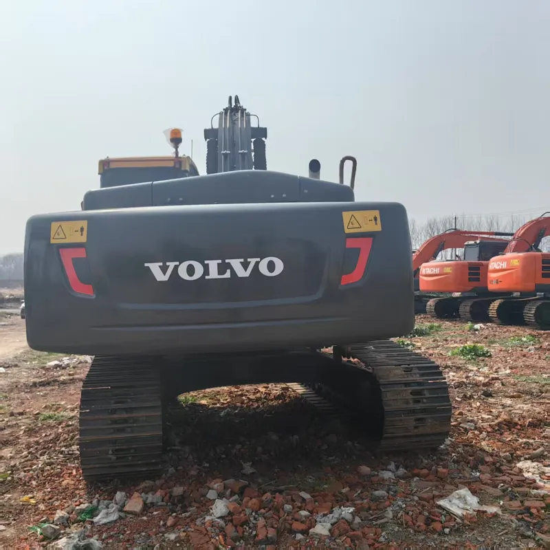 二手沃尔沃240挖掘机