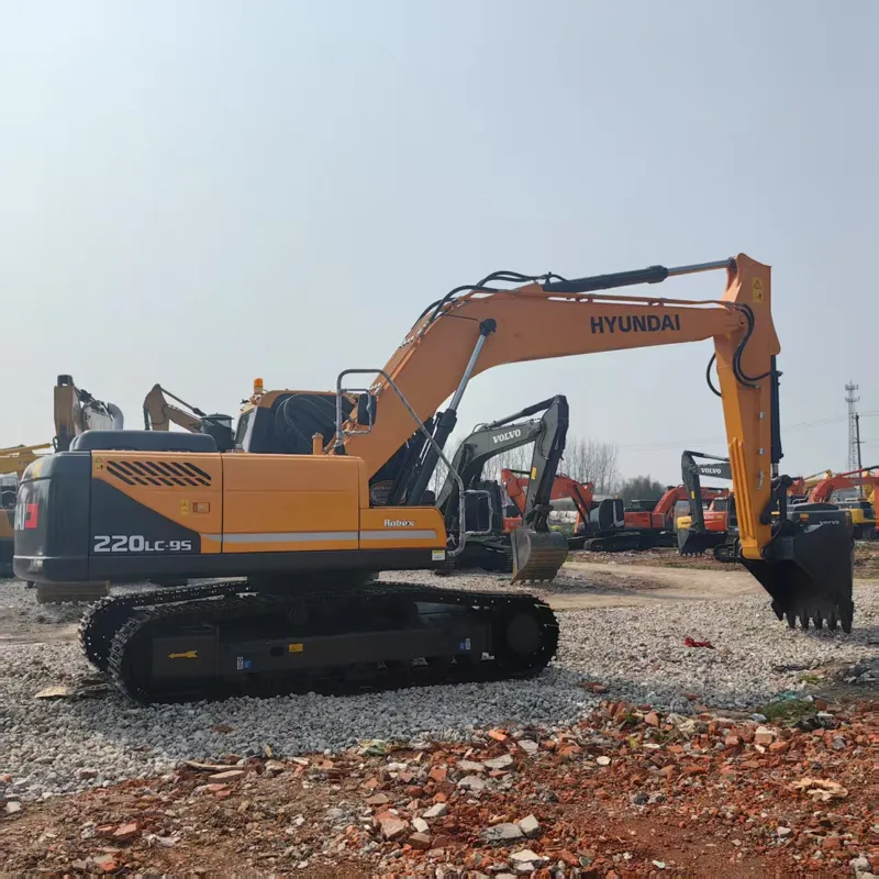 二手现代220挖掘机