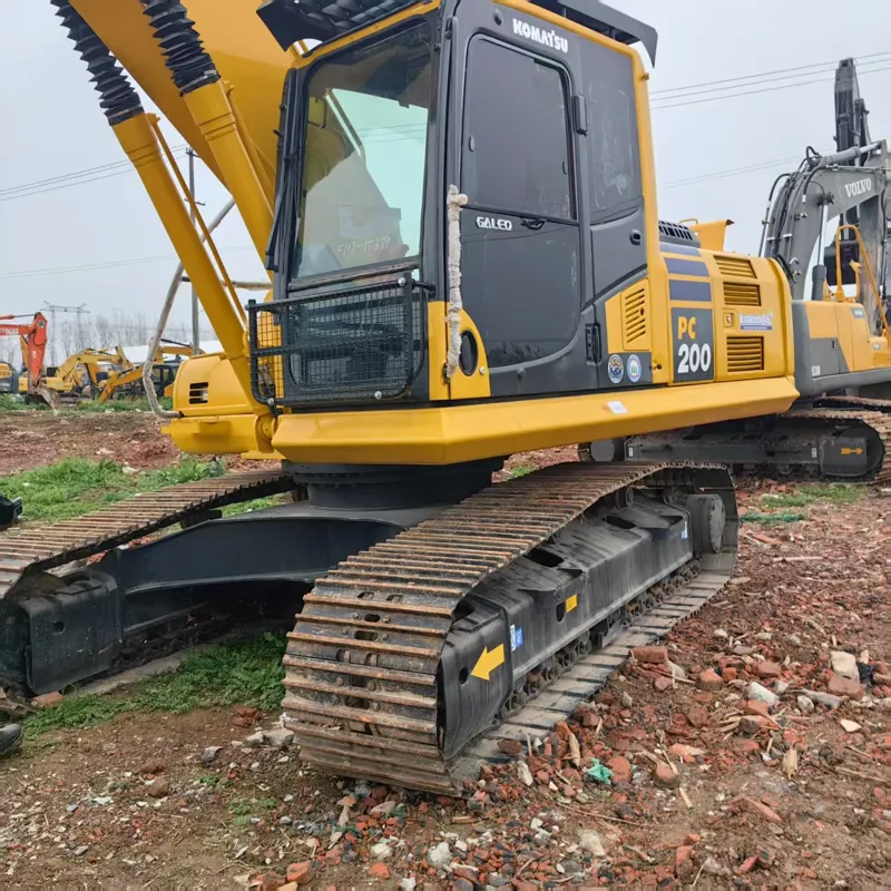 二手小松200-8挖掘机