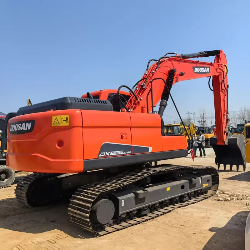 二手斗山dx225-9挖掘机