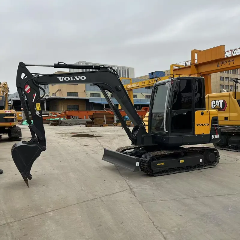 二手沃尔沃60D挖掘机