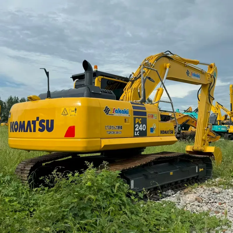 Used 小松240-8 excavator