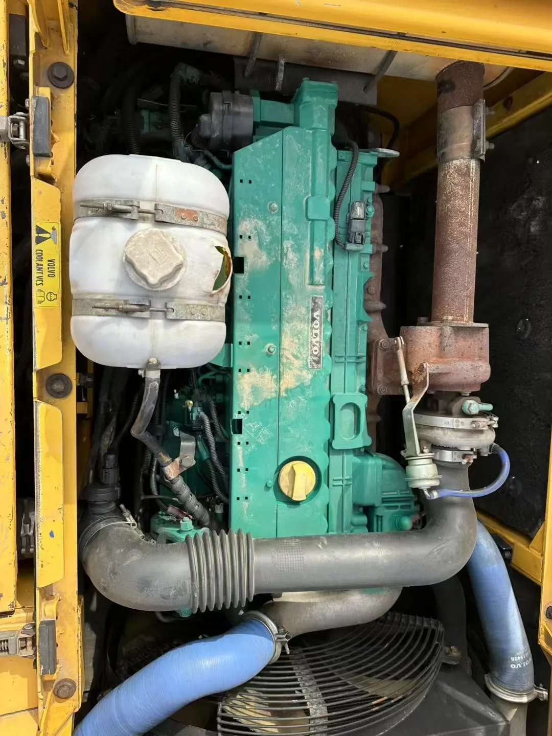 二手沃尔沃210挖掘机