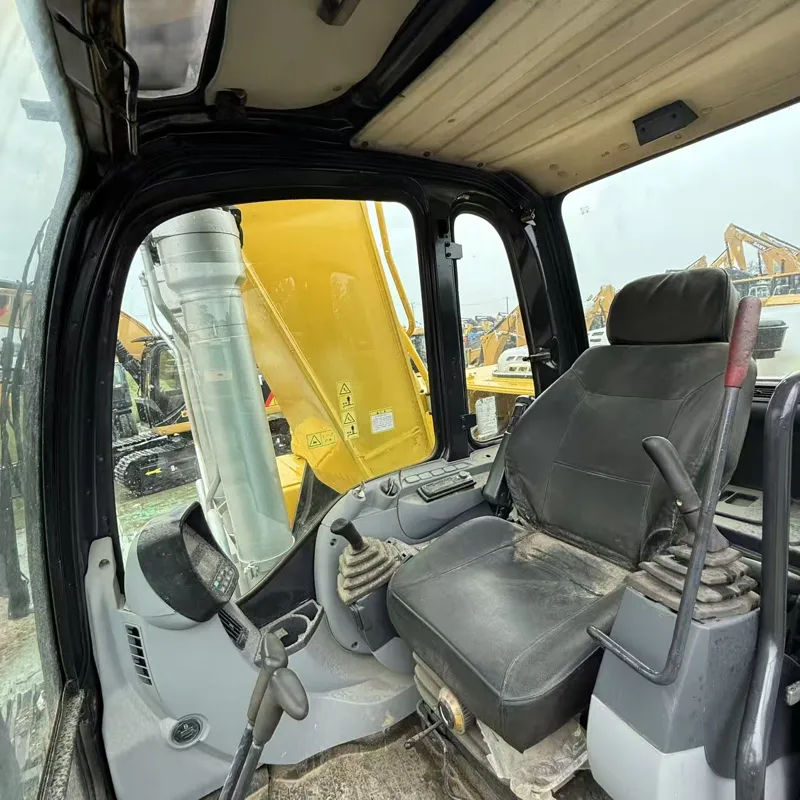 二手神钢250大黄蜂挖掘机