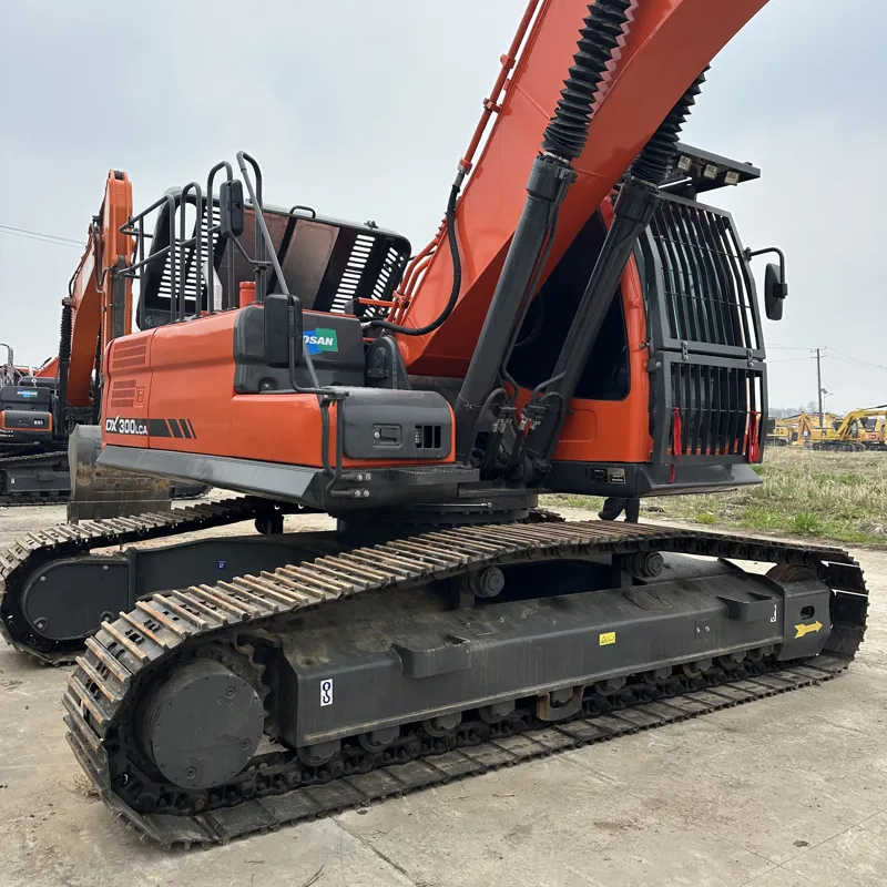 二手斗山300dxlca挖掘机