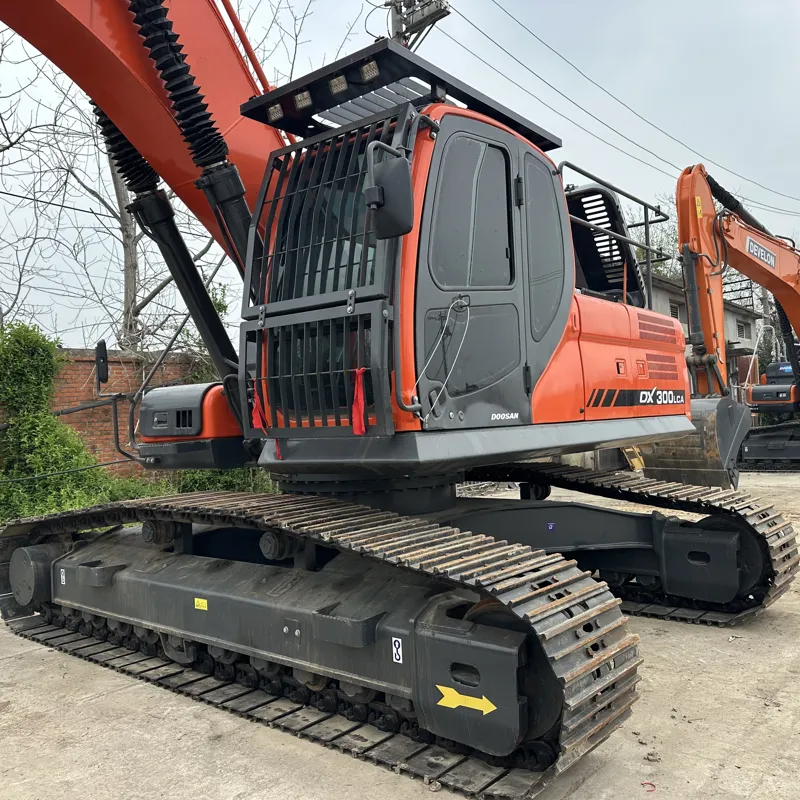二手斗山300dxlca挖掘机