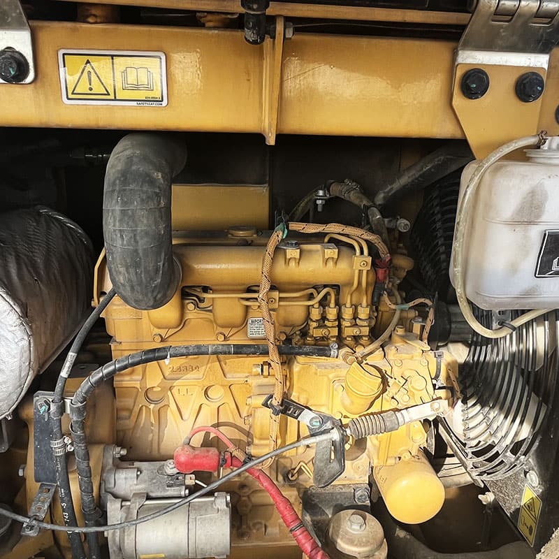 二手卡特305.5E2挖掘机