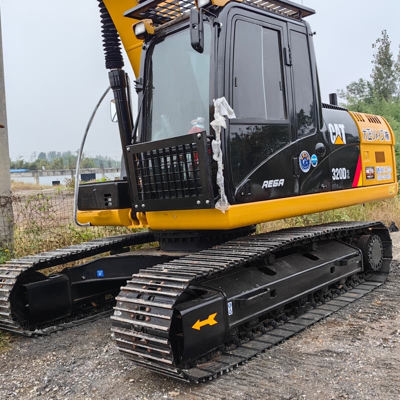 二手卡特320D2挖掘机