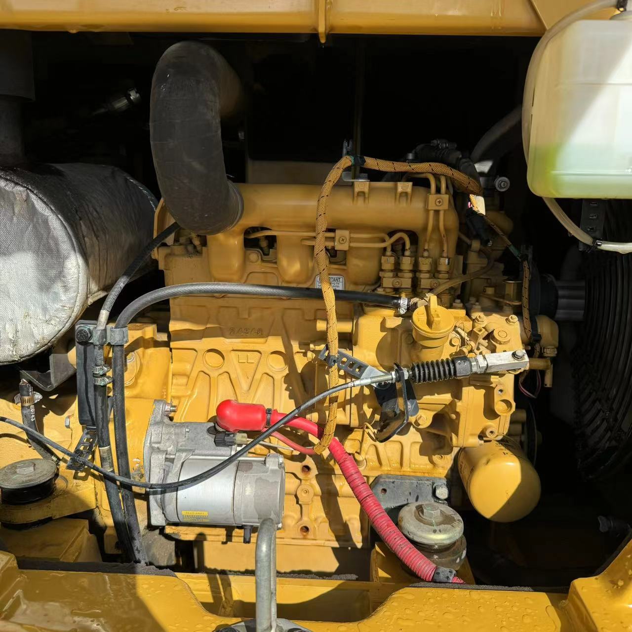 二手卡特305.5E2挖掘机