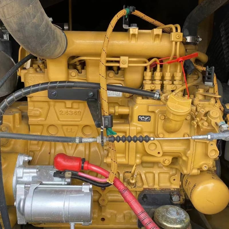 二手卡特305.5E2挖掘机