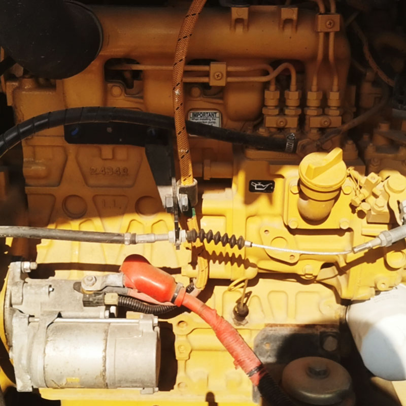 二手卡特305.5E2挖掘机