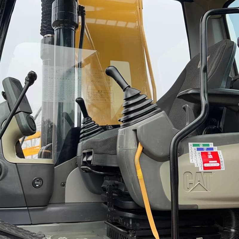 二手卡特320D2L挖掘机