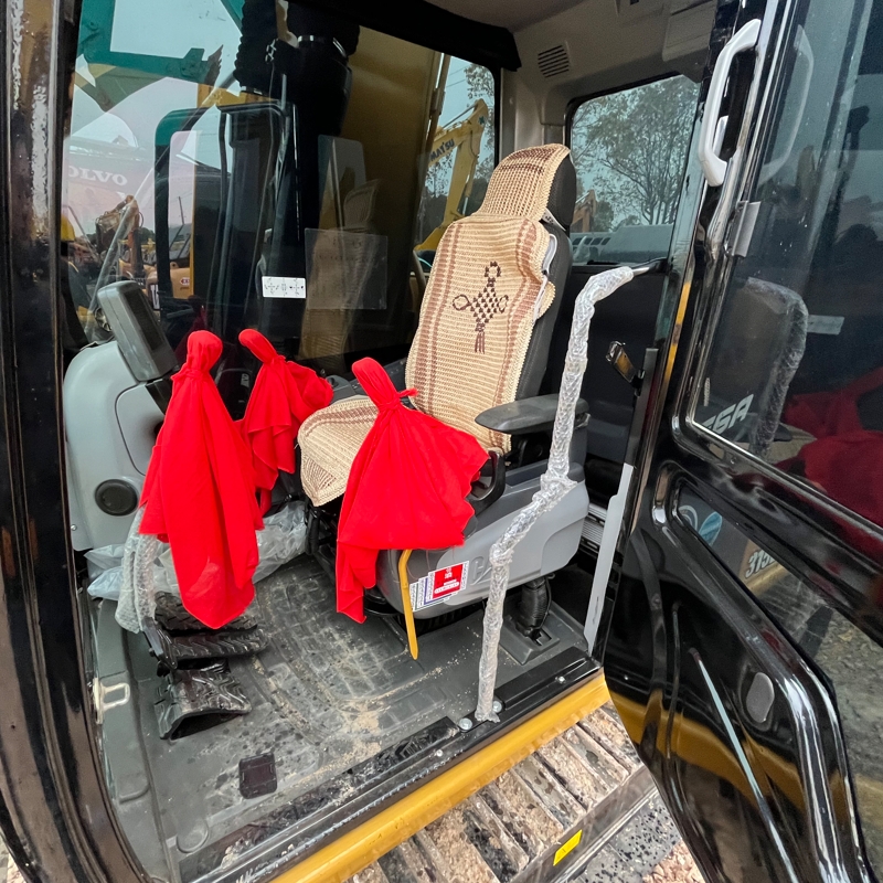 二手卡特315D2GC挖掘机