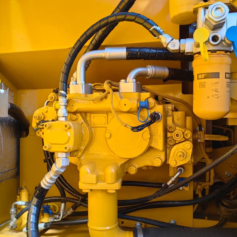 二手卡特320D2挖掘机