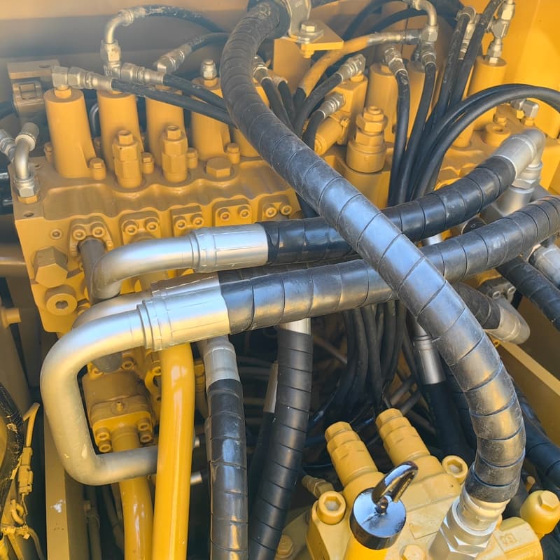 二手卡特320D2挖掘机