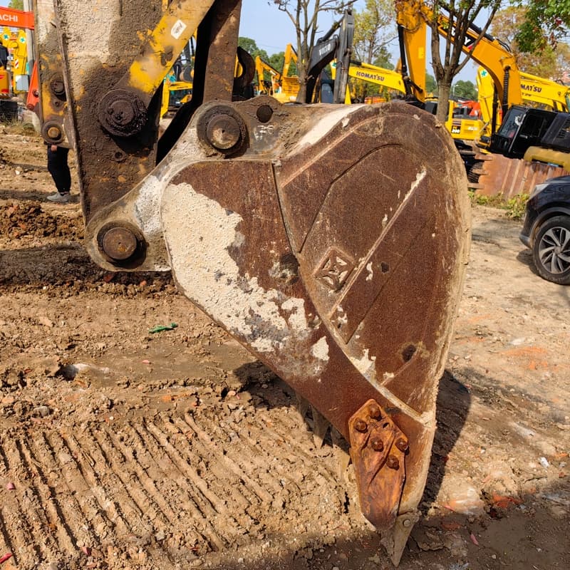 二手卡特320D2挖掘机