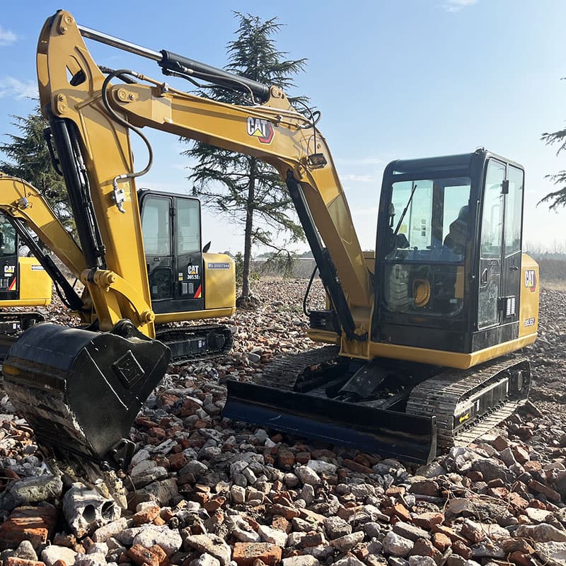 二手卡特305.5E2挖掘机