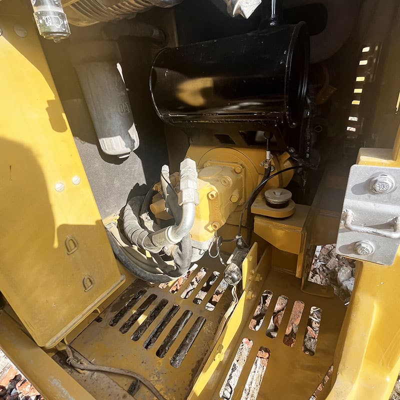 二手卡特305.5E2挖掘机