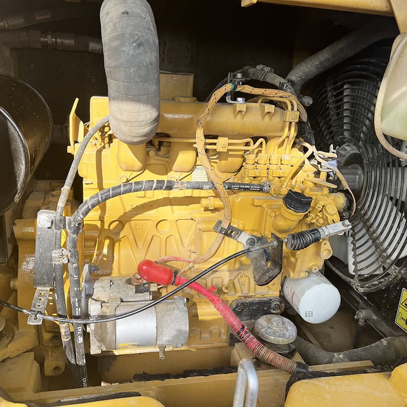 二手卡特305.5E2挖掘机