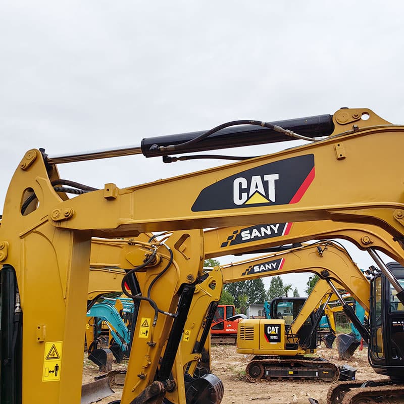 二手卡特305.5E2挖掘机