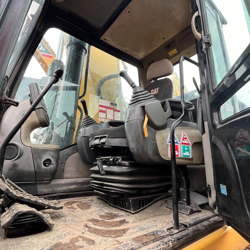 二手卡特330D2挖掘机