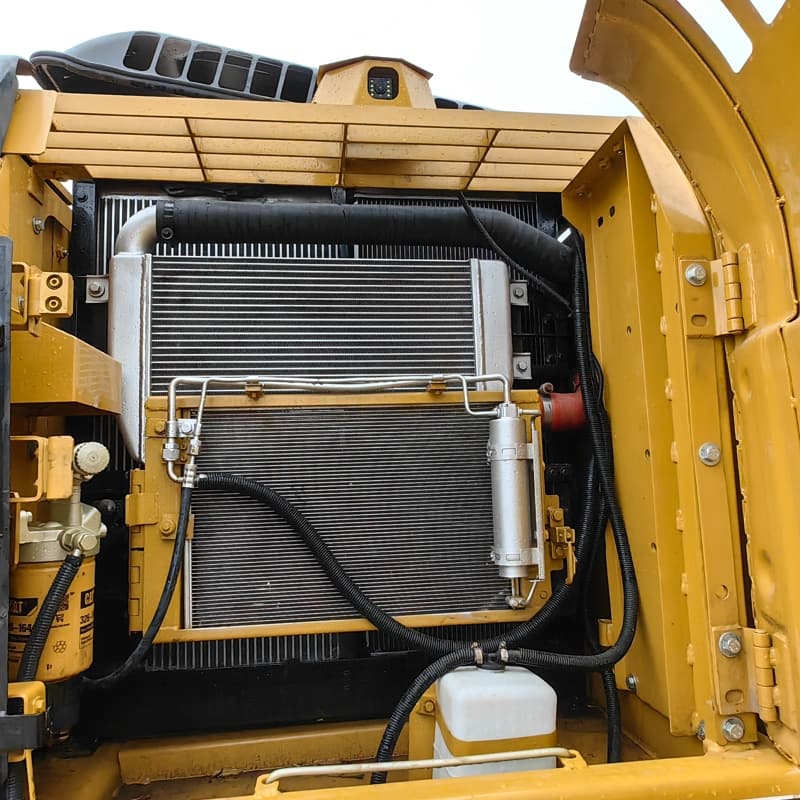 二手卡特320D2L挖掘机