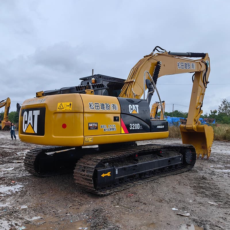 二手卡特320D2L挖掘机