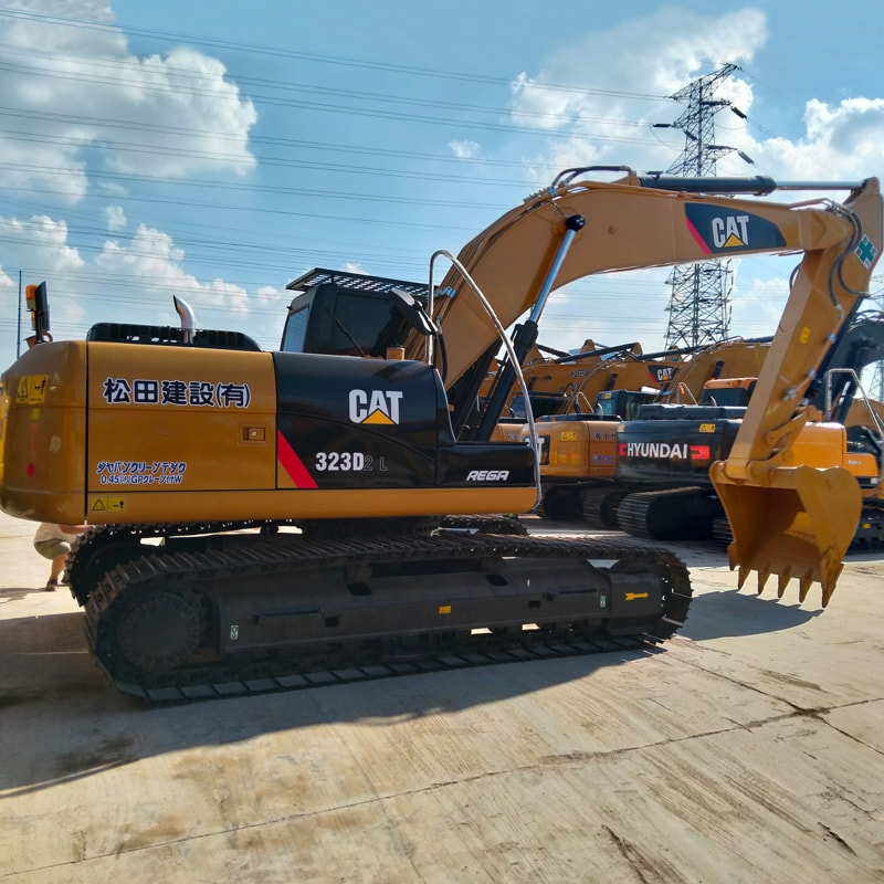 二手卡特323D2L挖掘机