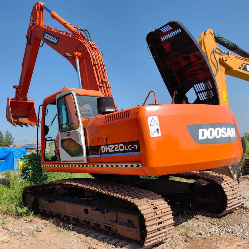 二手斗山DH220LC-7挖掘机