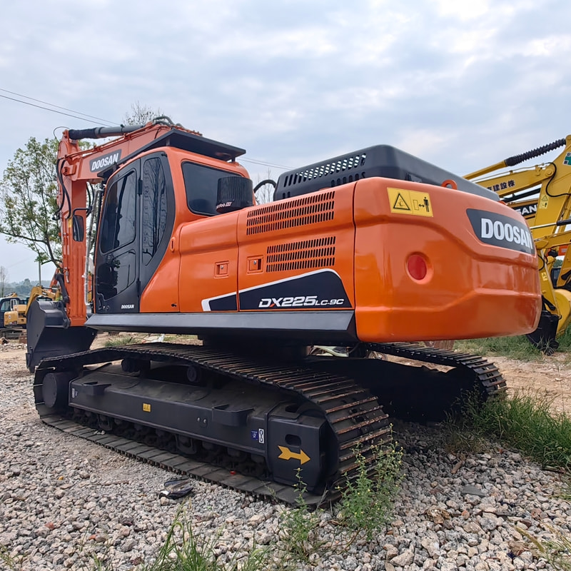 Used 斗山DX225LC-9C excavator