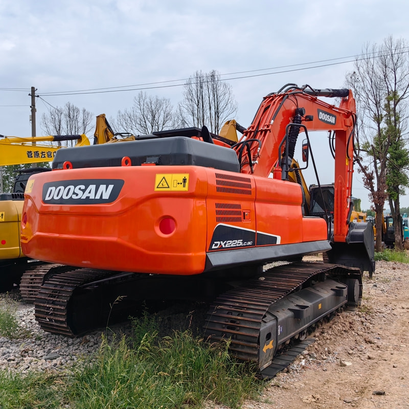 二手斗山DX225LC-9C挖掘机