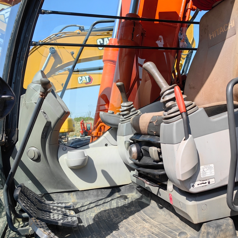 二手日立ZX130-5A挖掘机