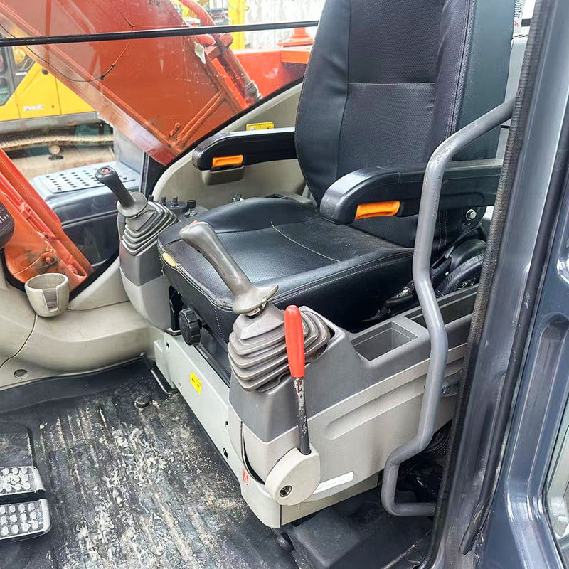 二手日立ZX210-3挖掘机