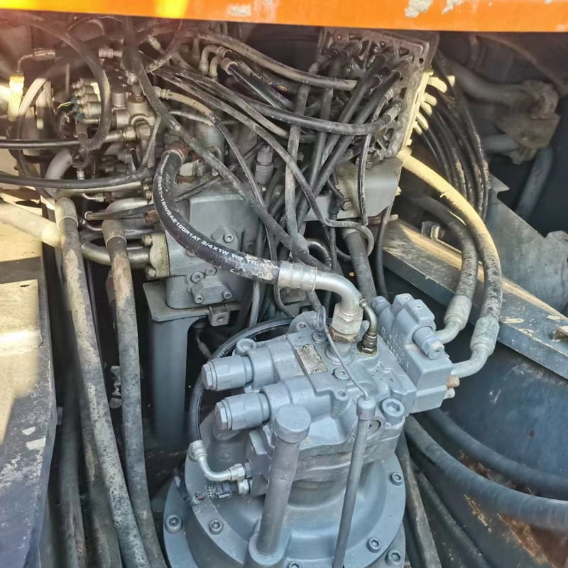 二手日立ZX240-3挖掘机