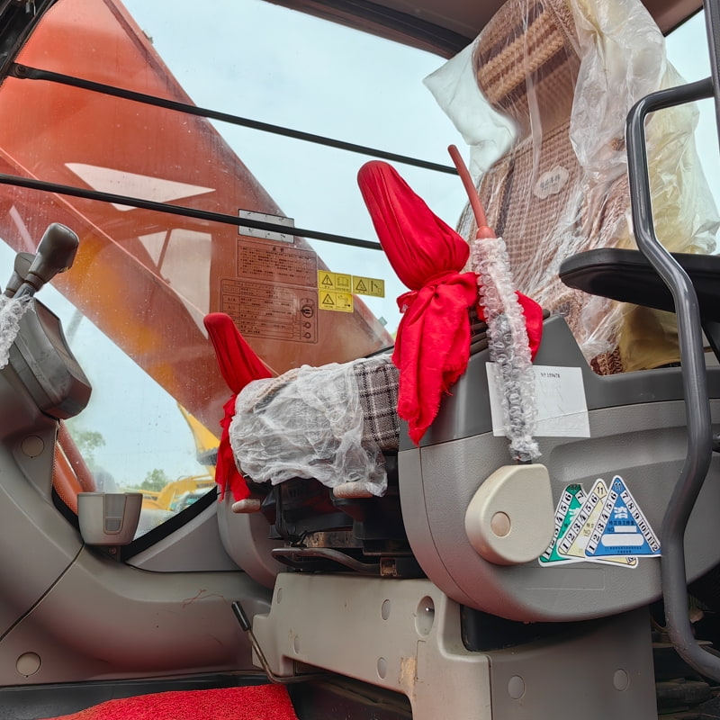 二手日立ZX240-3挖掘机