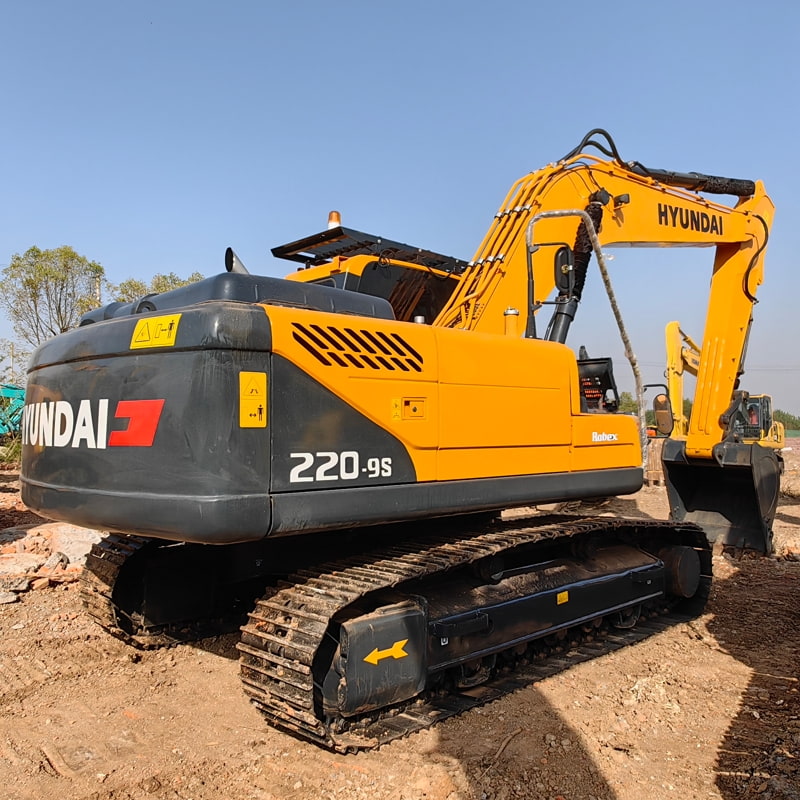二手现代220挖掘机