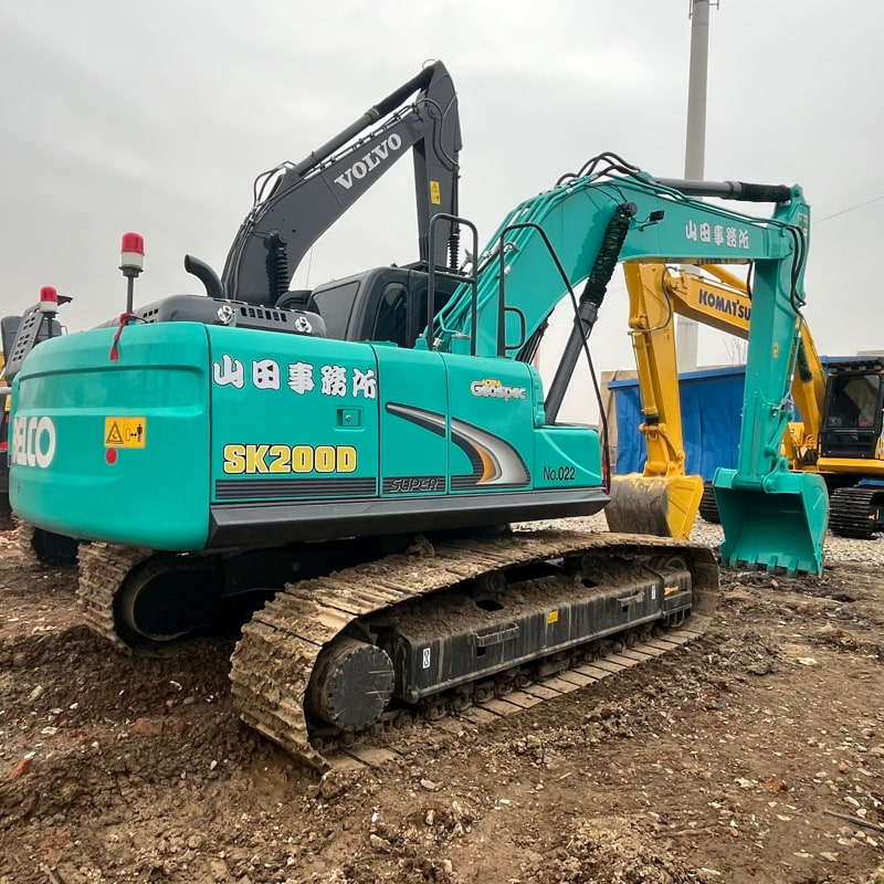 二手神钢SK200D挖掘机