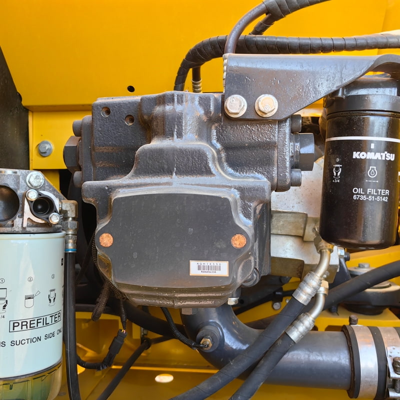 二手小松200-8MO挖掘机