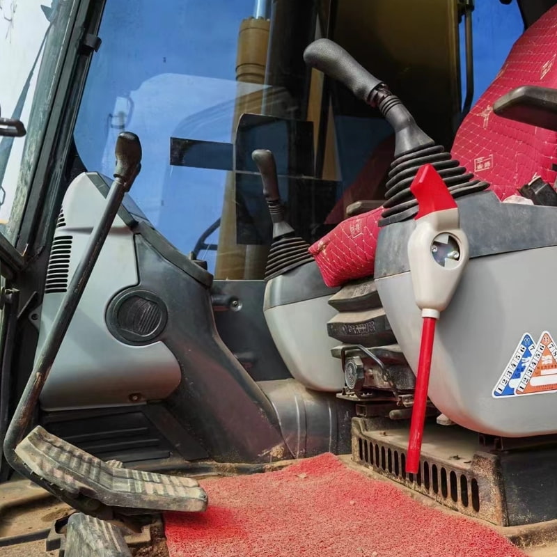 二手小松200-8挖掘机