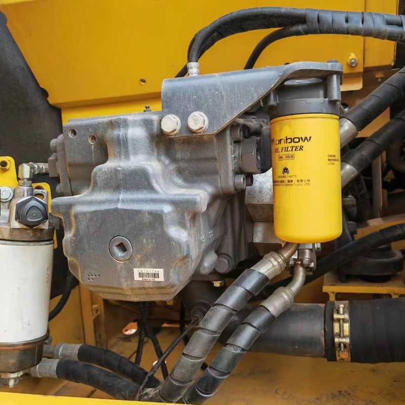 二手小松200-8挖掘机