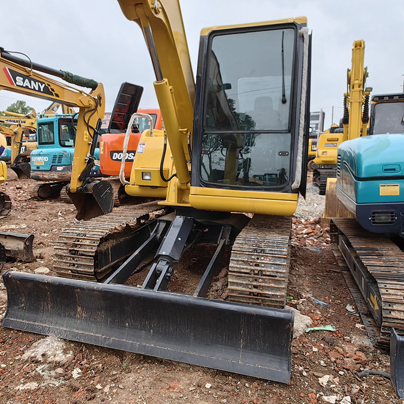 二手小松60-7挖掘机