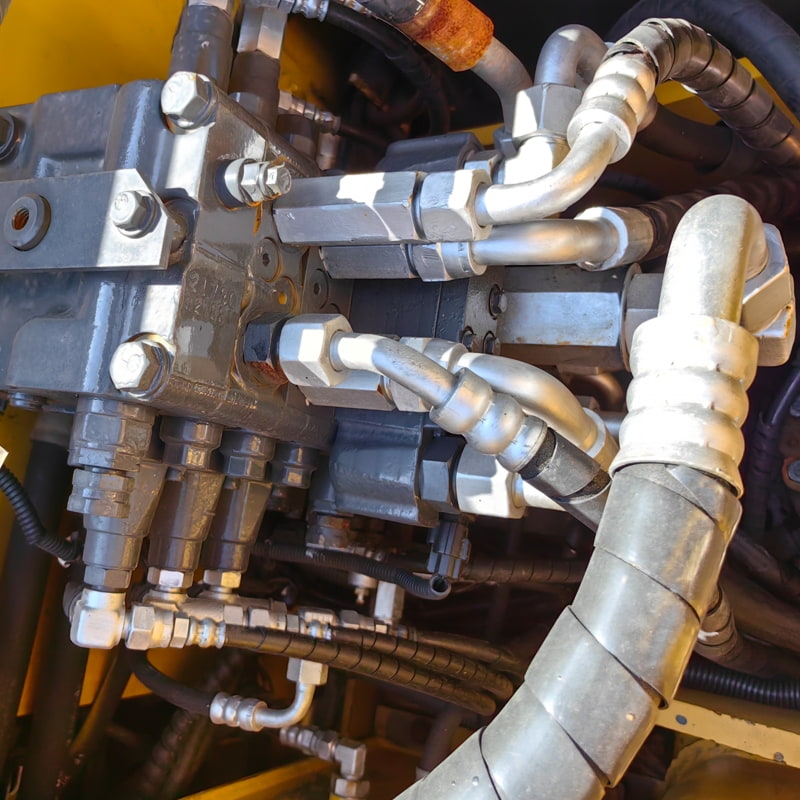 二手小松70-8挖掘机