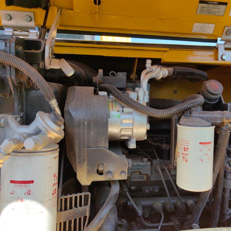 二手小松70-8挖掘机