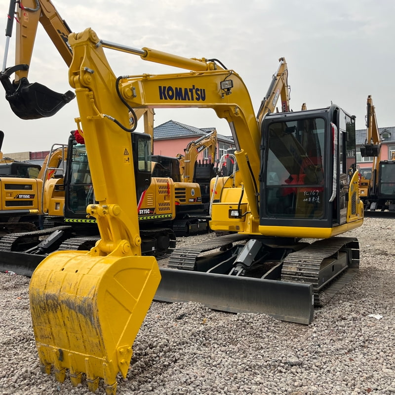 二手小松70-8挖掘机