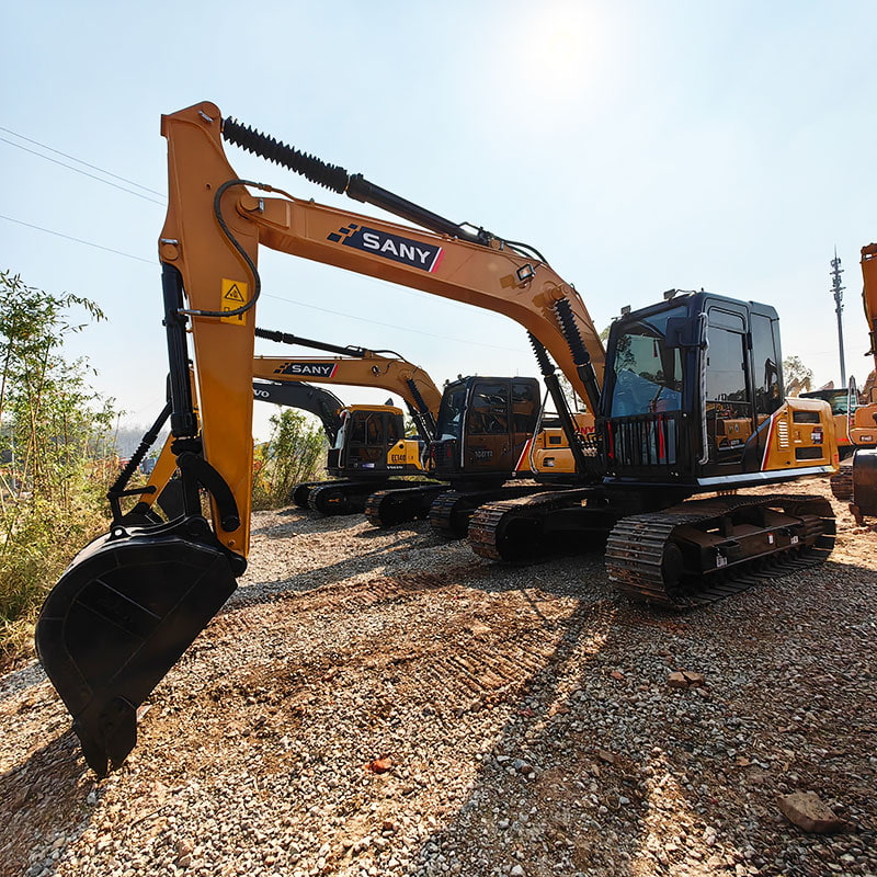 二手三一135挖掘机